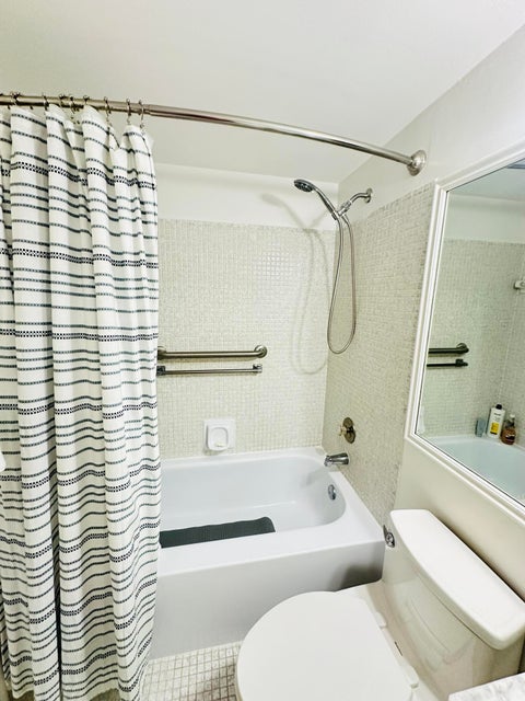 Tiny photo for 1080 Harwood F, Deerfield Beach, FL 33442 (MLS # B26070037)