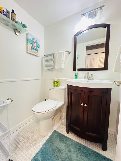 Tiny photo for 1080 Harwood F, Deerfield Beach, FL 33442 (MLS # B26070037)