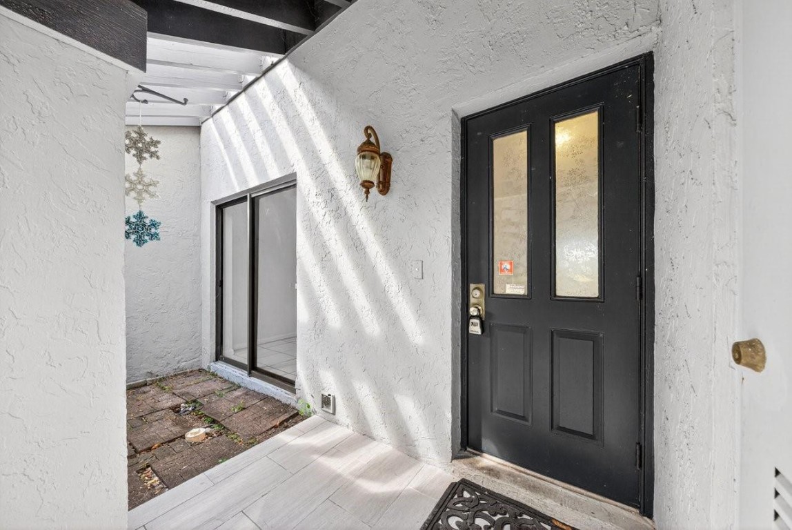 TARTAN COCONUT CREEK - Residential