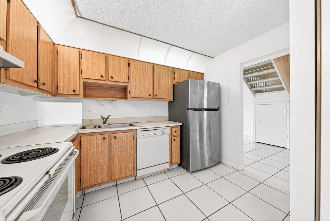 TARTAN COCONUT CREEK - Residential