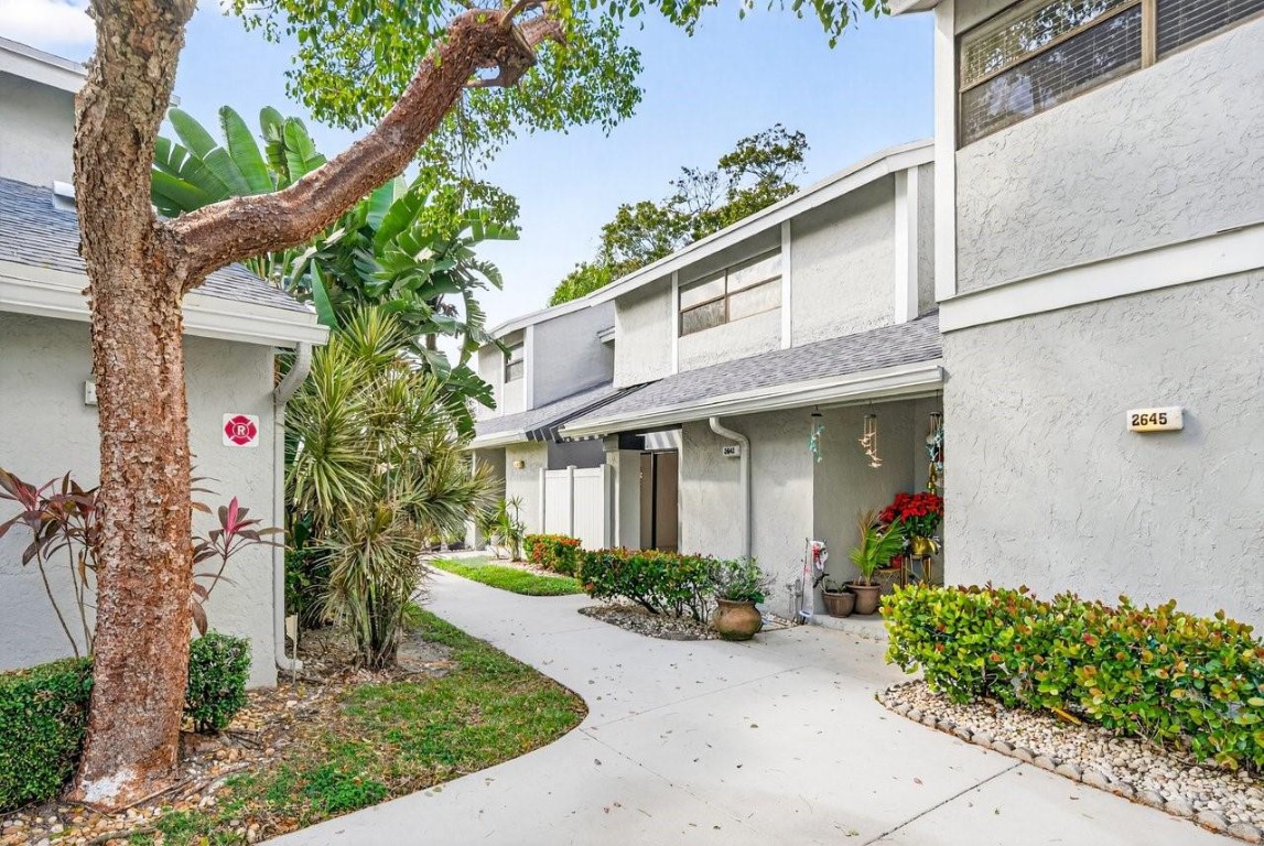 TARTAN COCONUT CREEK - Residential