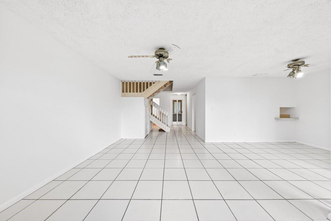 TARTAN COCONUT CREEK - Residential