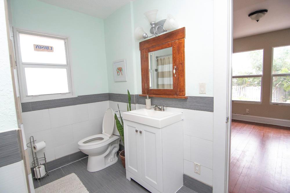 PARKER ESTATES - Residential Lease