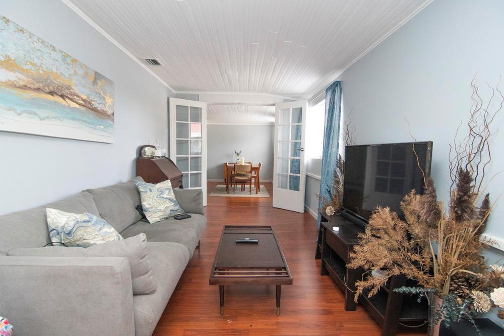 PARKER ESTATES - Residential Lease