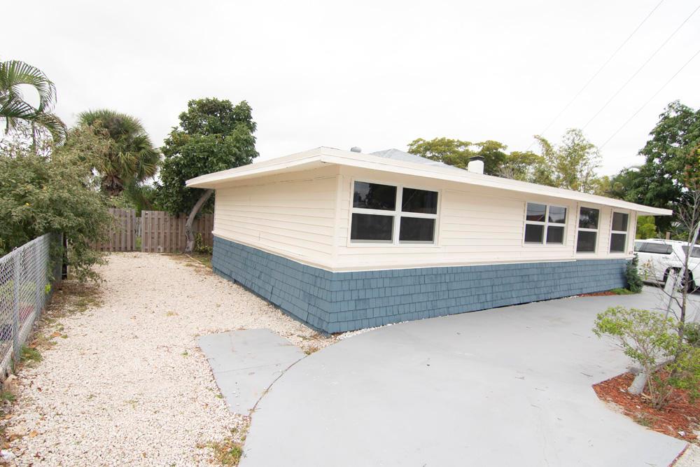 PARKER ESTATES - Residential Lease