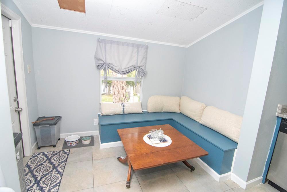 PARKER ESTATES - Residential Lease