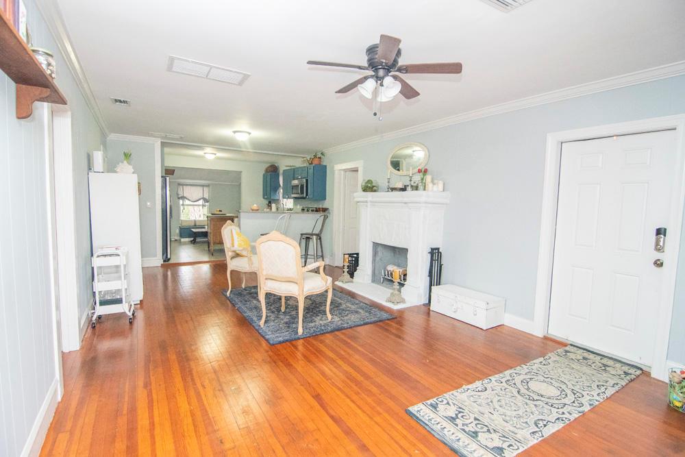 PARKER ESTATES - Residential Lease