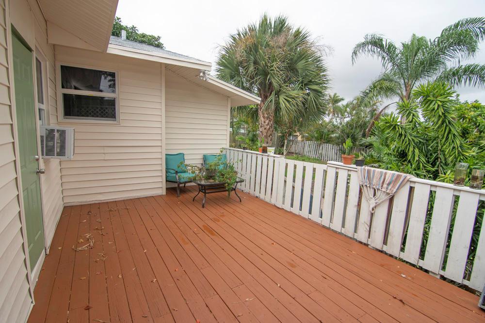 PARKER ESTATES - Residential Lease