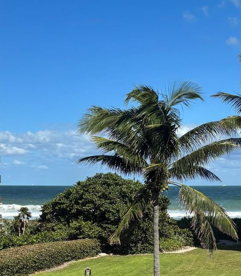 Photo of 126 Ocean Bay Drive #126, Jensen Beach, FL 34957 (MLS # F10535310)