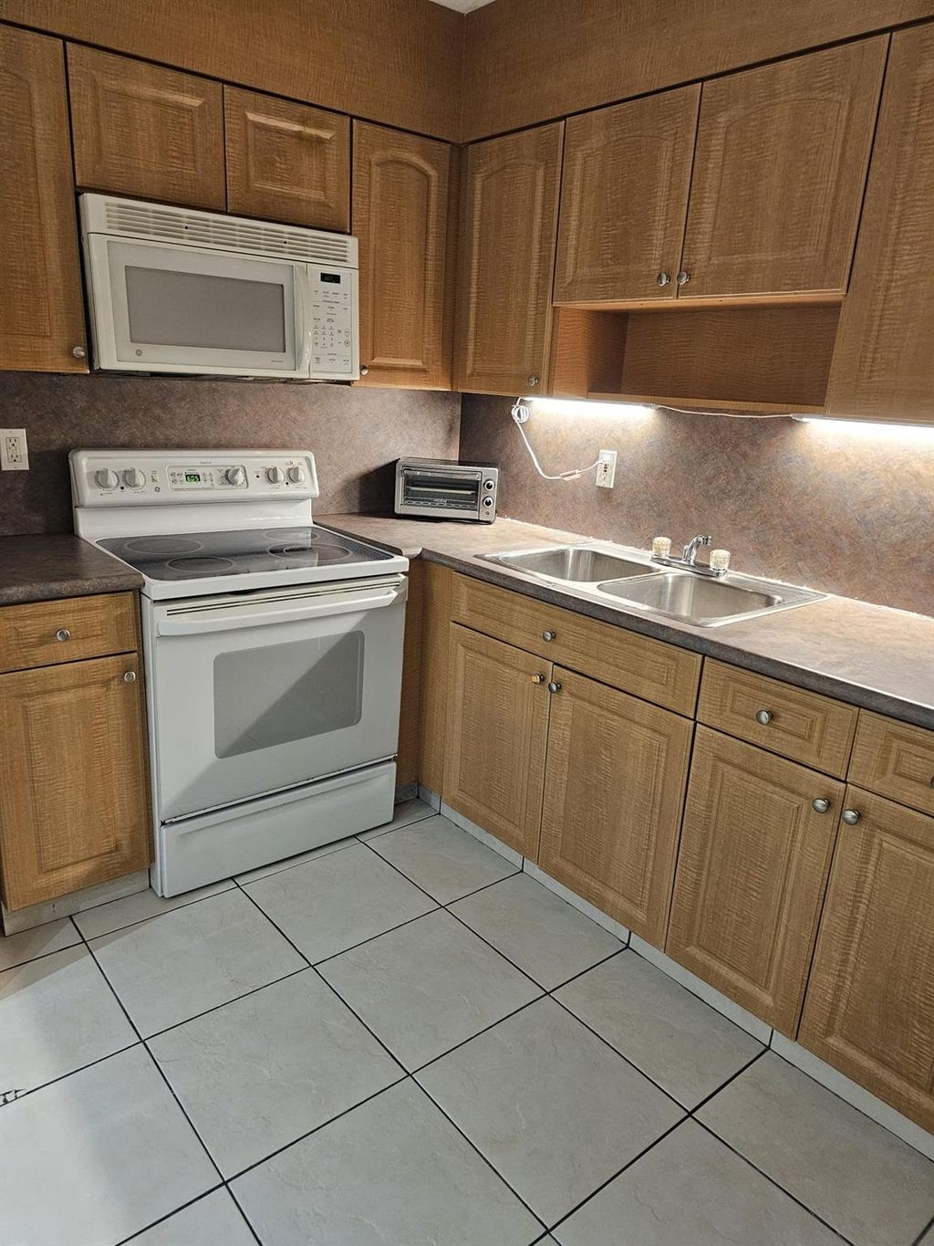 Photo of 200 SW 9th Street #1, Fort Lauderdale, FL 33315 (MLS # F10445660)