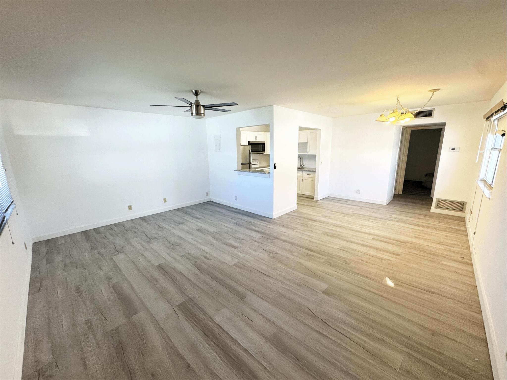 KINGS POINT BRITTANY COND - Residential Lease