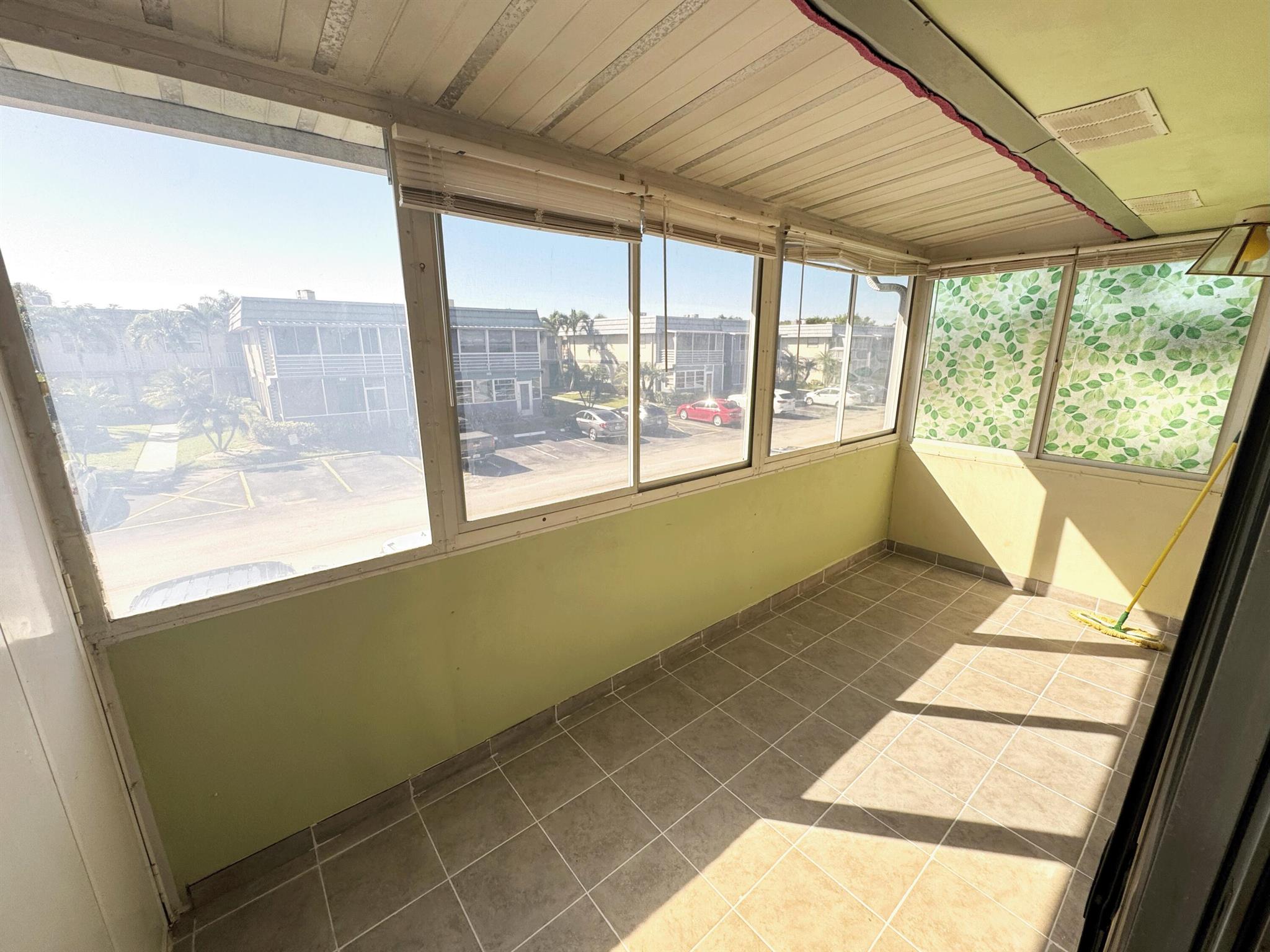 KINGS POINT BRITTANY COND - Residential Lease