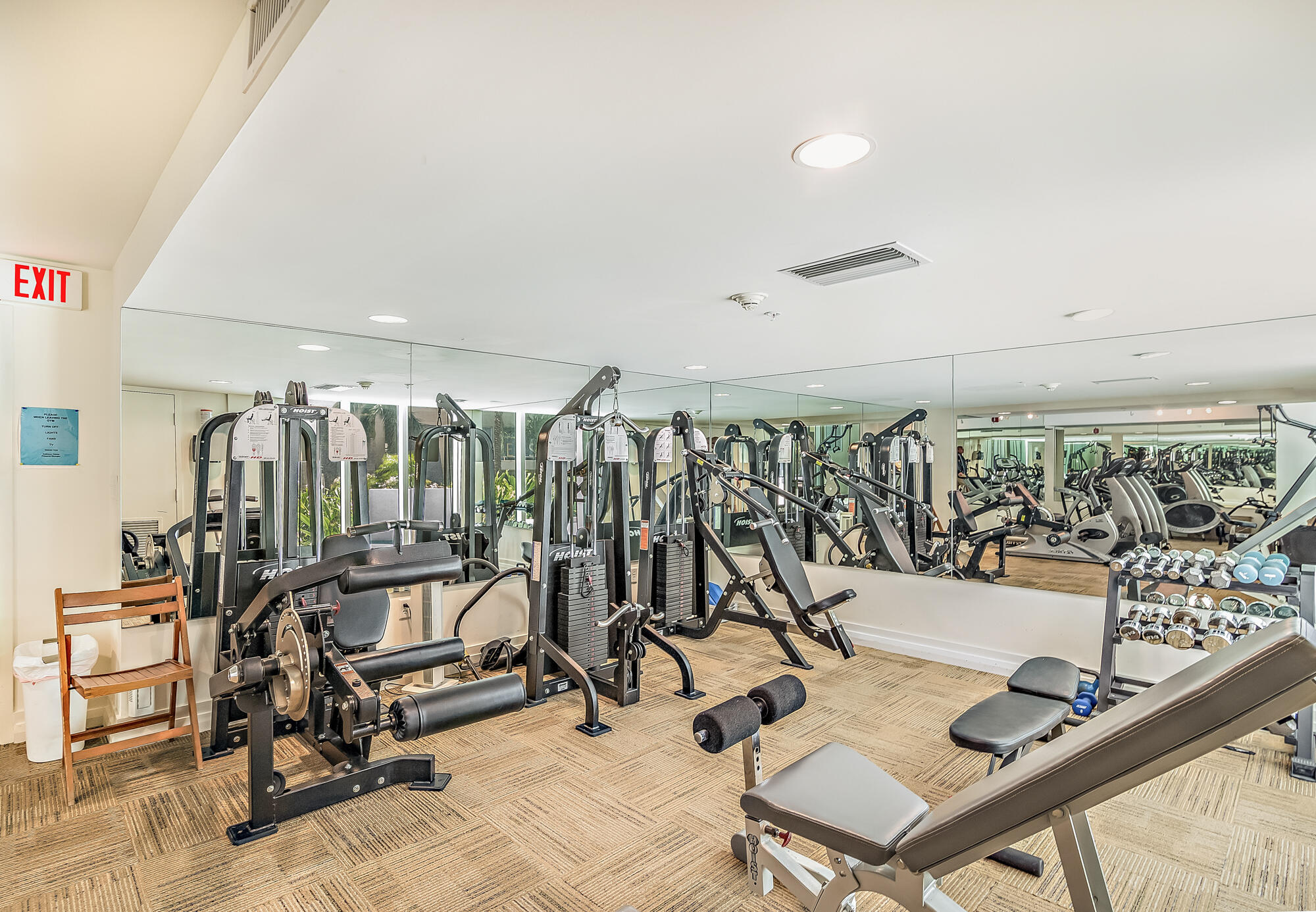 MAJESTIC TOWERS I CONDO - Residential