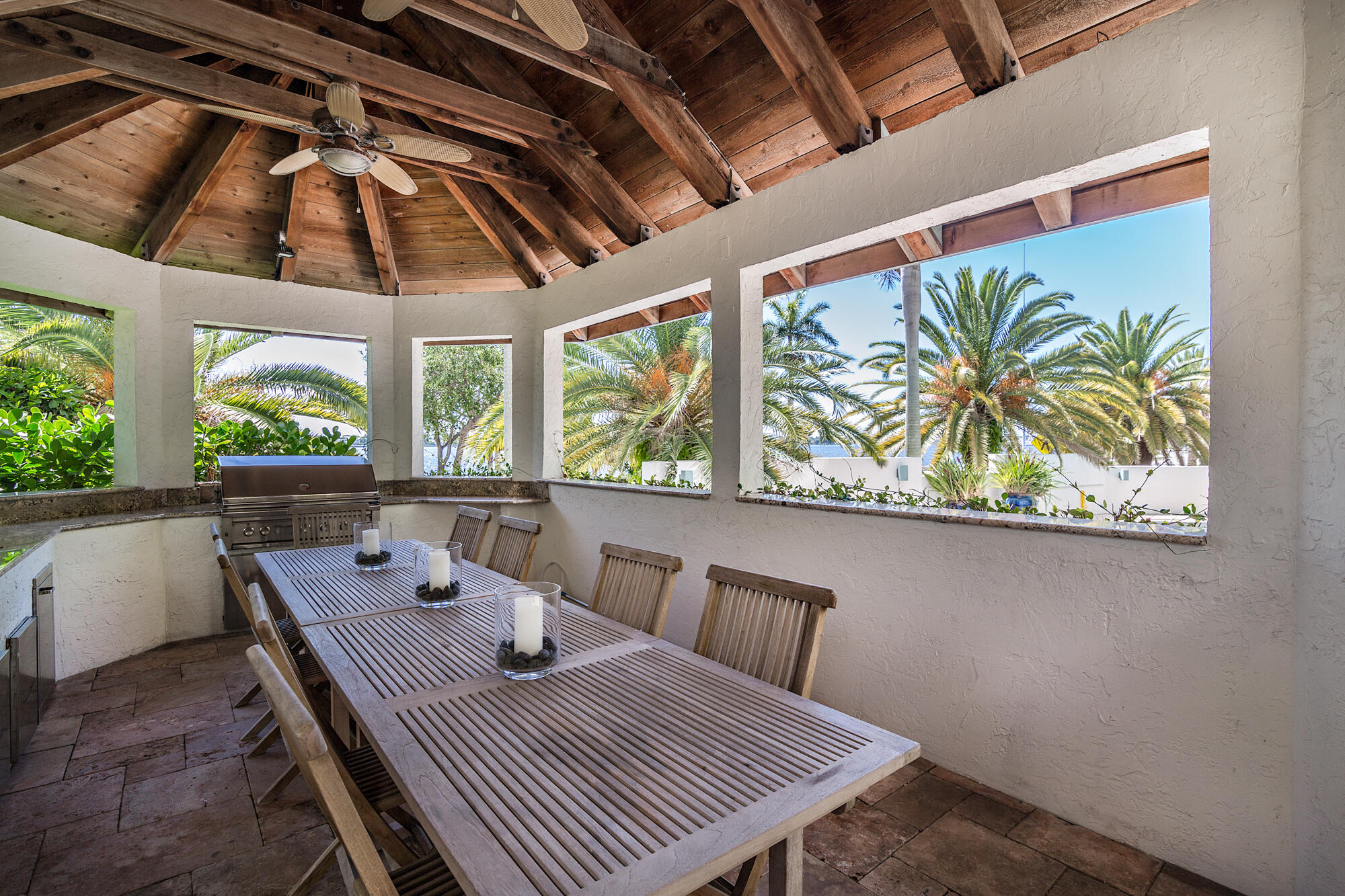 MAJESTIC TOWERS I CONDO - Residential