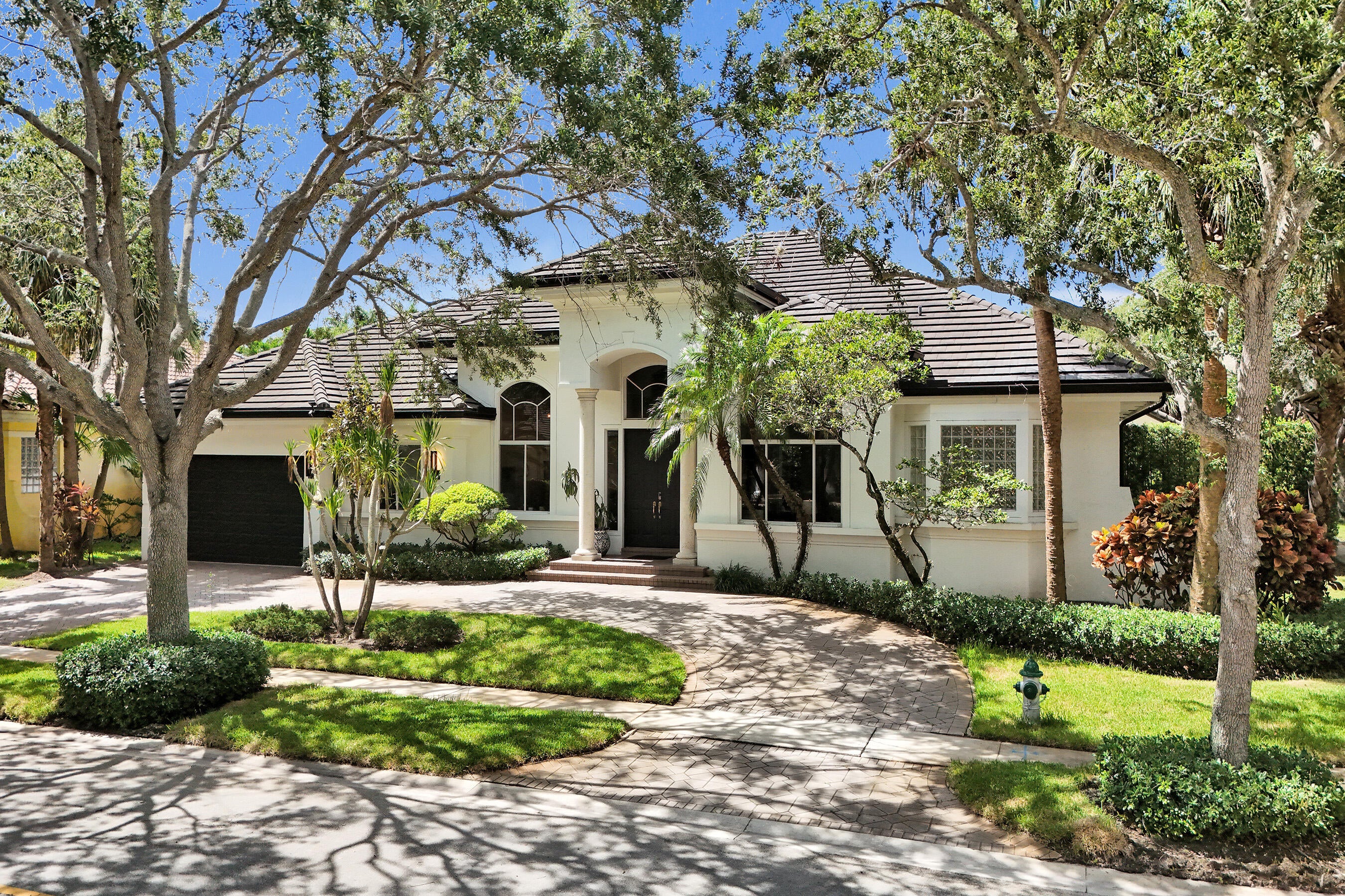3348 Oak Hill Street, Hollywood FL 33312