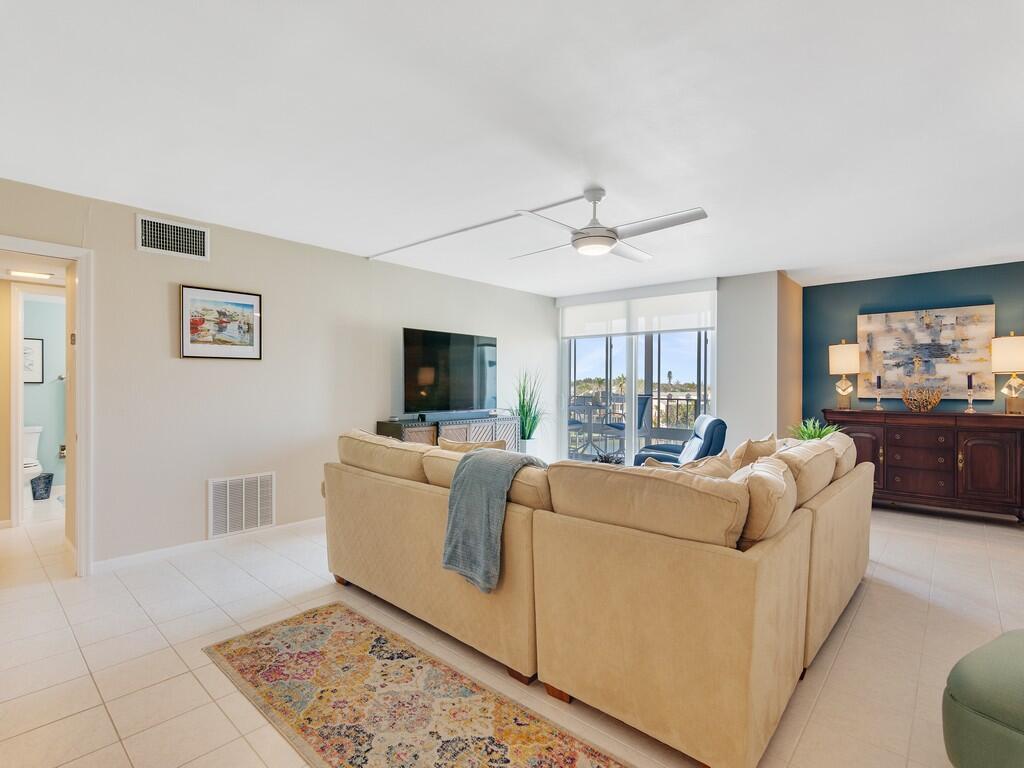 RIVERWALK CONDO - Residential