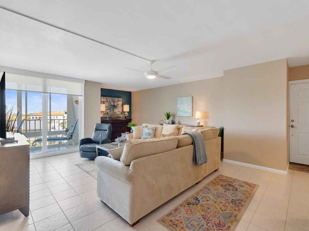 RIVERWALK CONDO - Residential