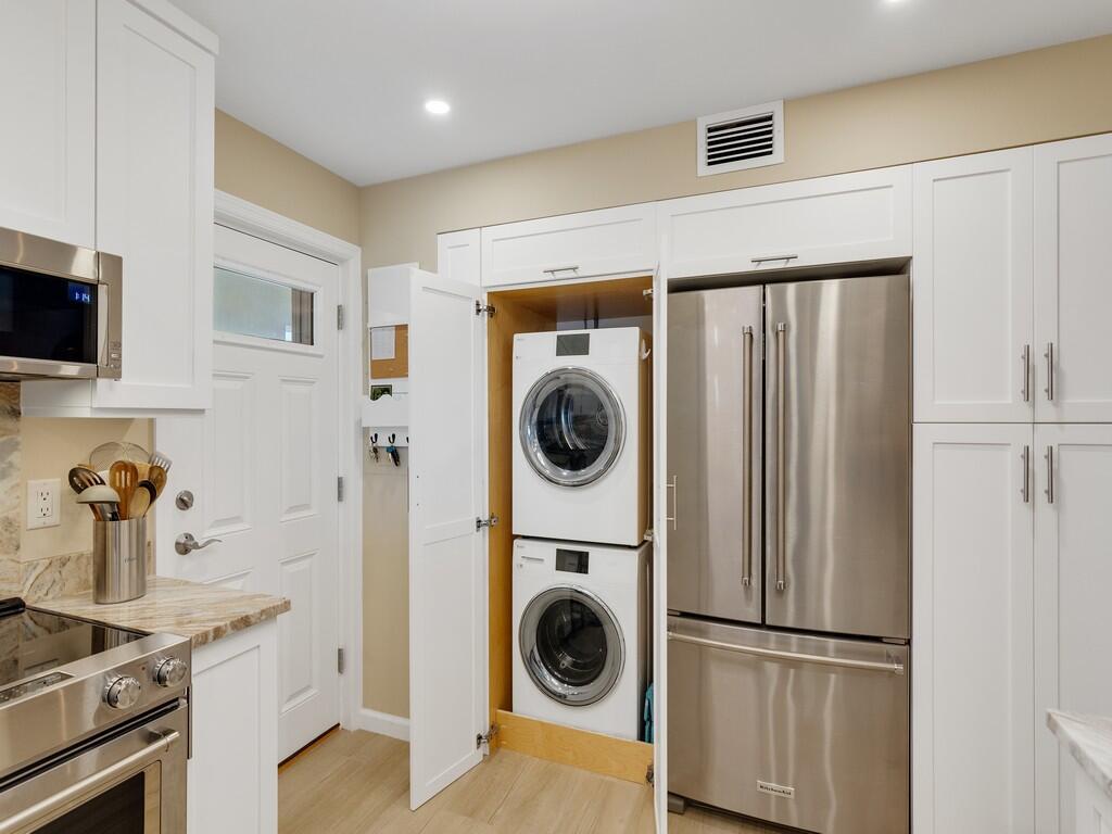 RIVERWALK CONDO - Residential