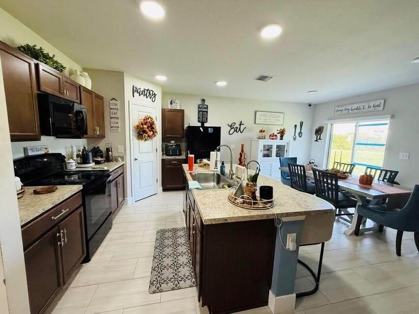 AVALON CROSSING - Residential