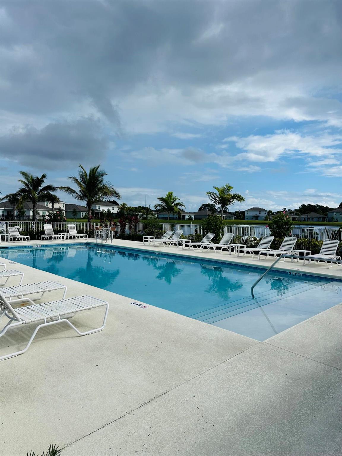 AVALON CROSSING - Residential