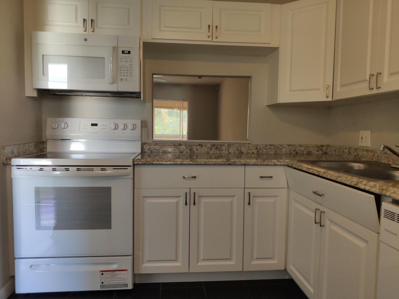 LAGO DEL REY CONDO - Residential Lease