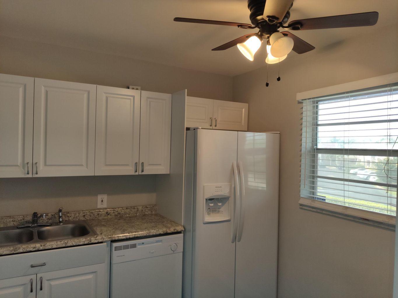 LAGO DEL REY CONDO - Residential Lease