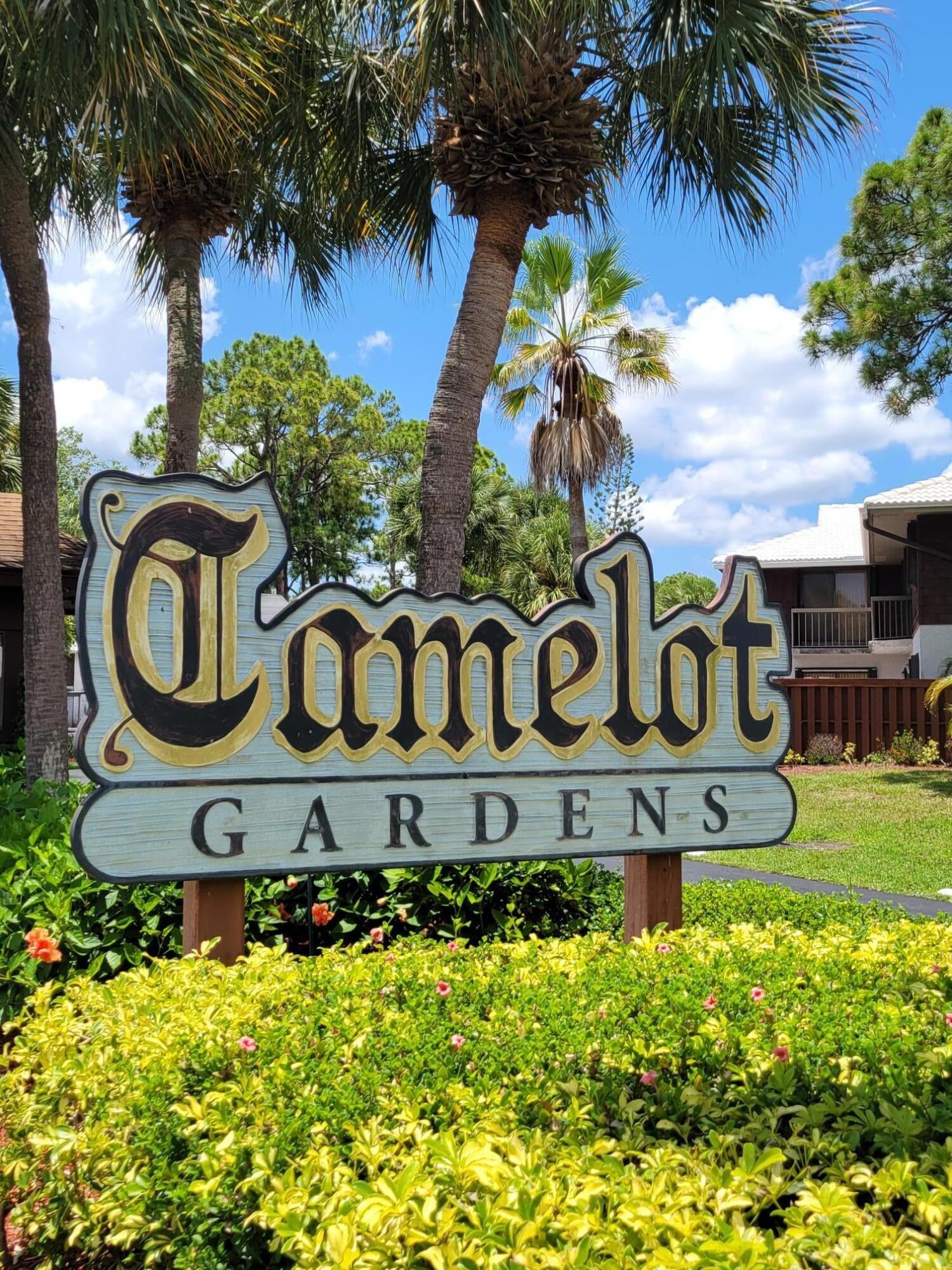 View photos, virtual tours, details... 903 SE Camelot Gardens Boulevard SE