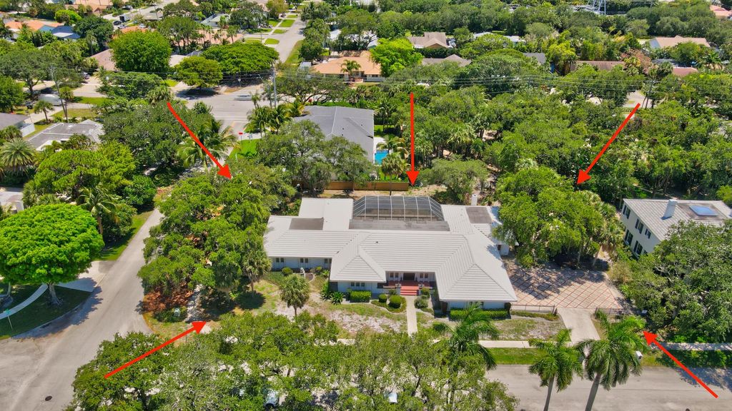 Photo of 800 SW 17th Street, Boca Raton, FL 33486 (MLS # R11169400)