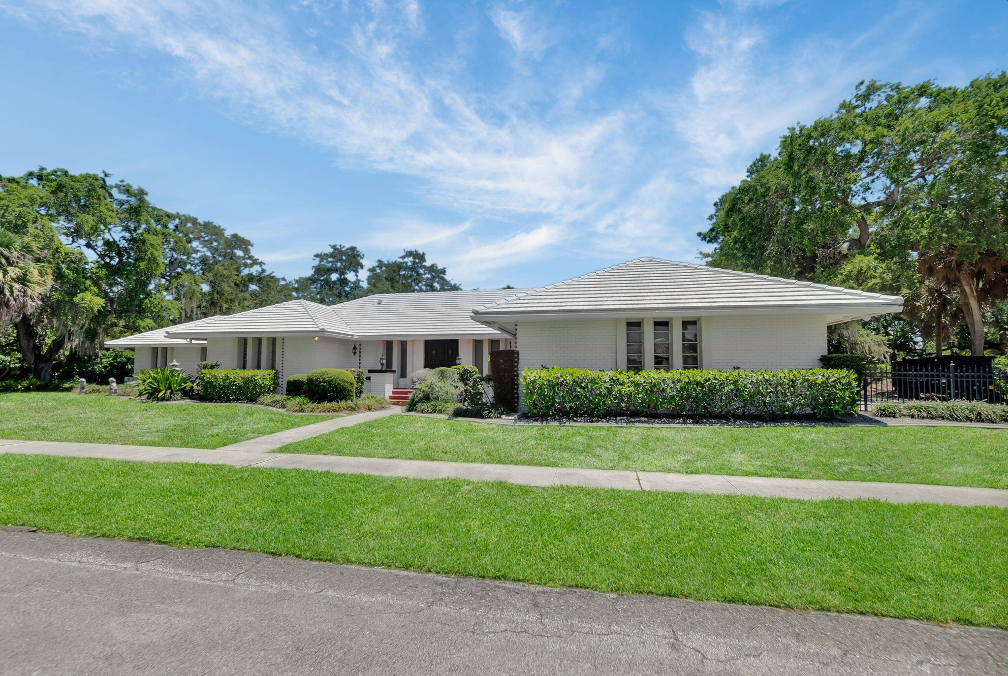 PALM BEACH FARMS CO 11 - Residential