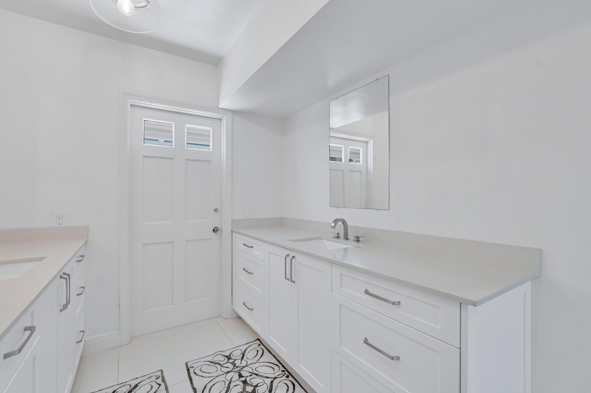 PALM BEACH FARMS CO 11 - Residential