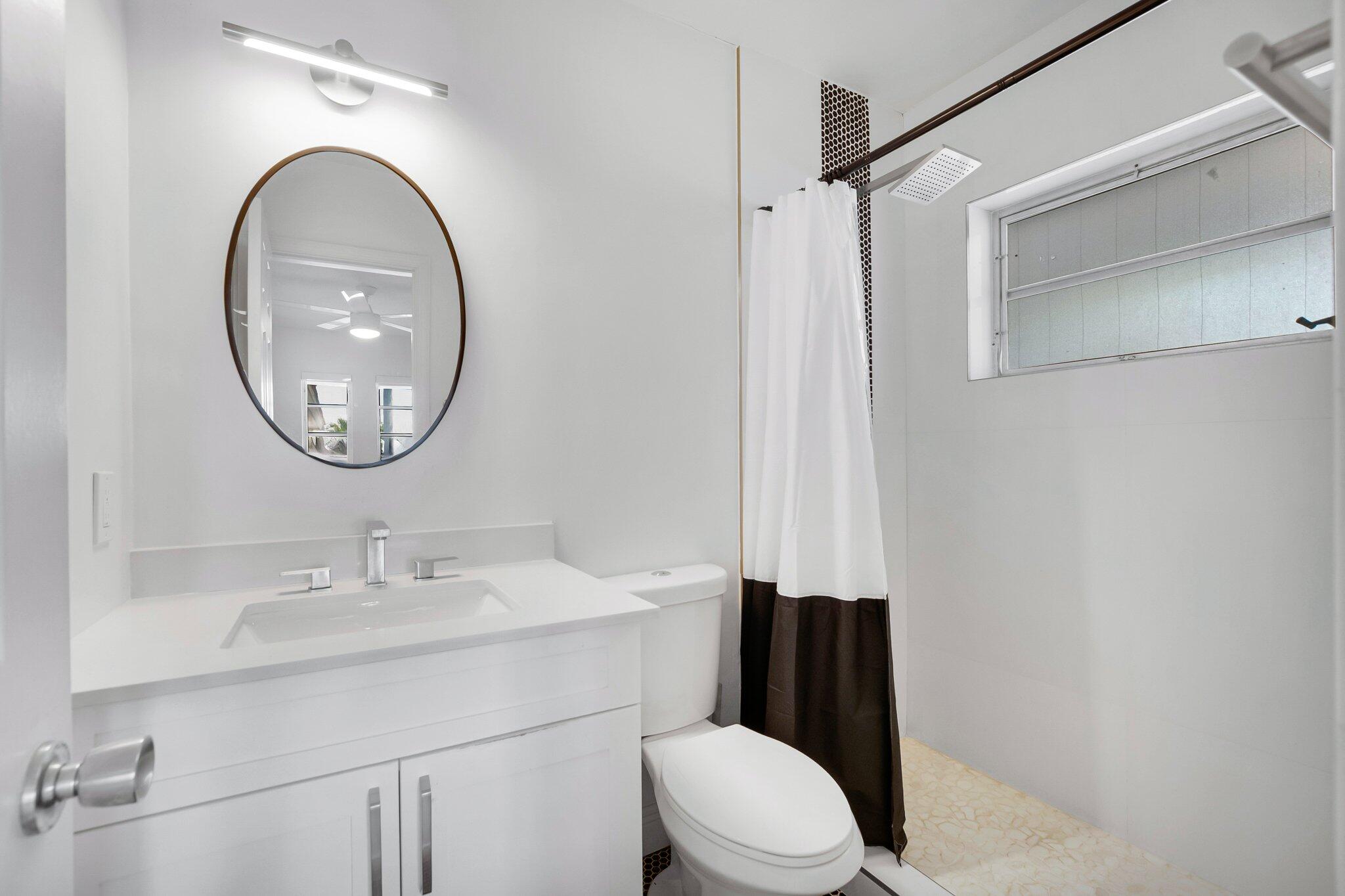 PALM BEACH FARMS CO 11 - Residential