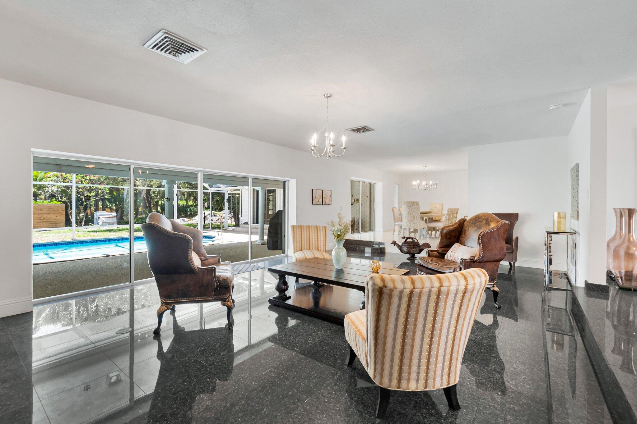 PALM BEACH FARMS CO 11 - Residential