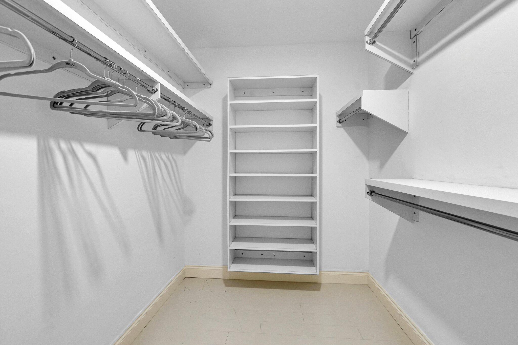 PALM BEACH FARMS CO 11 - Residential