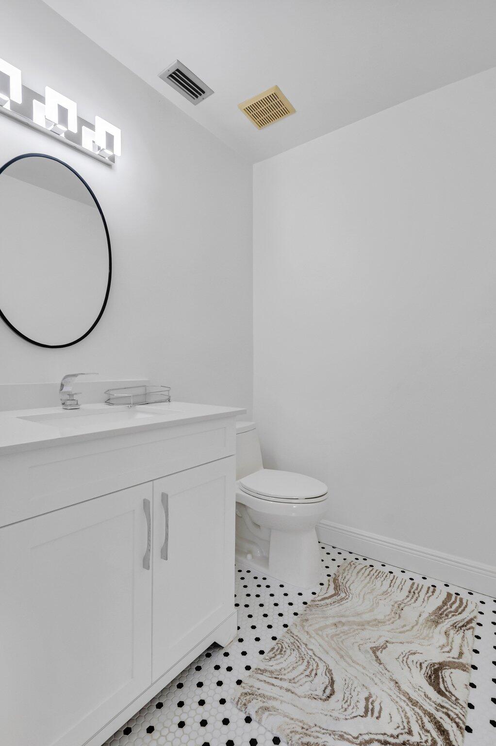 PALM BEACH FARMS CO 11 - Residential