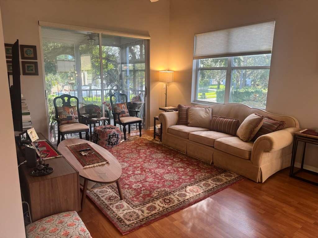 VILLA SAN REMO - Residential