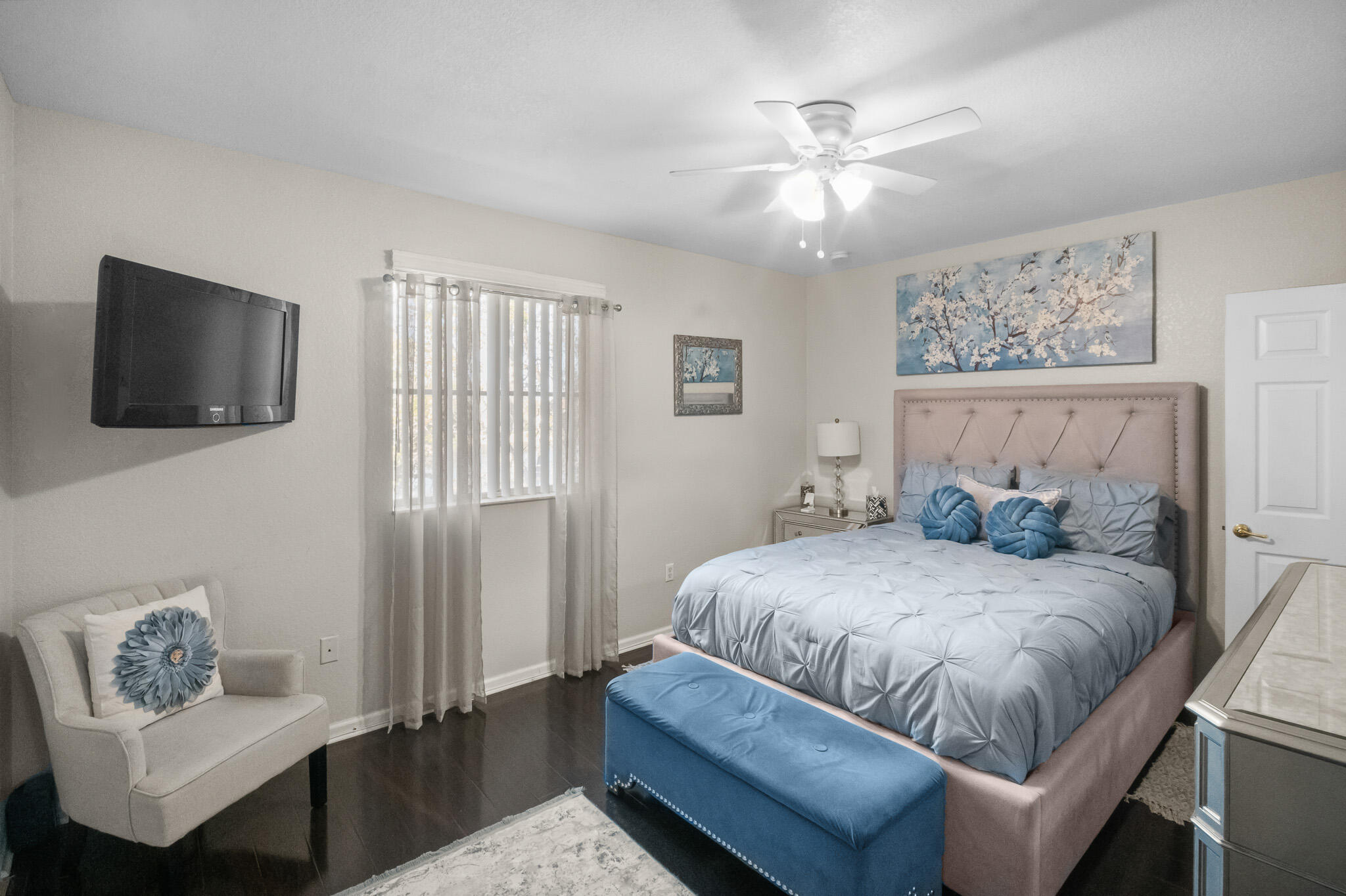 TUSCANY NO 5 CONDO - Residential