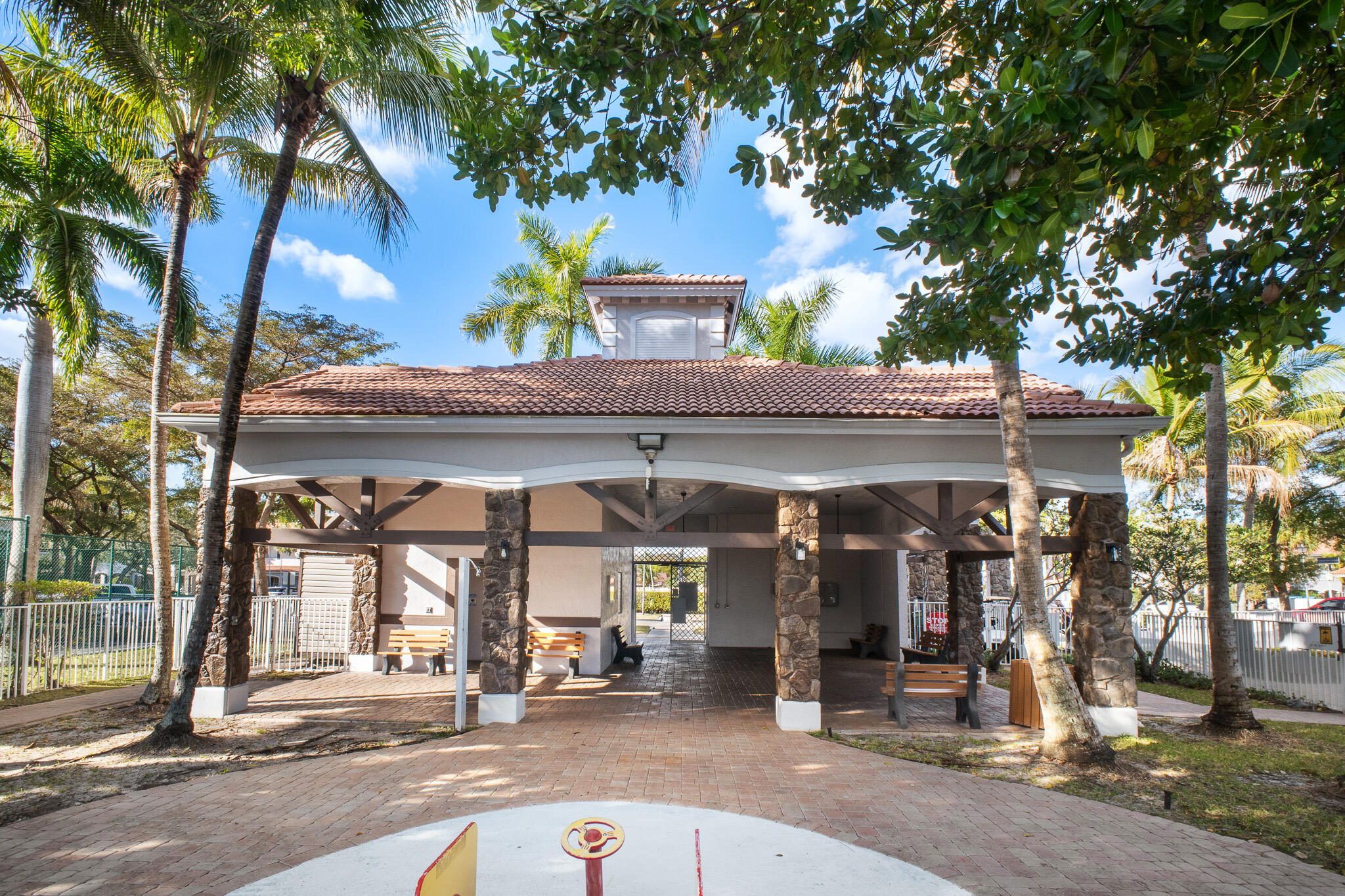 TUSCANY NO 5 CONDO - Residential