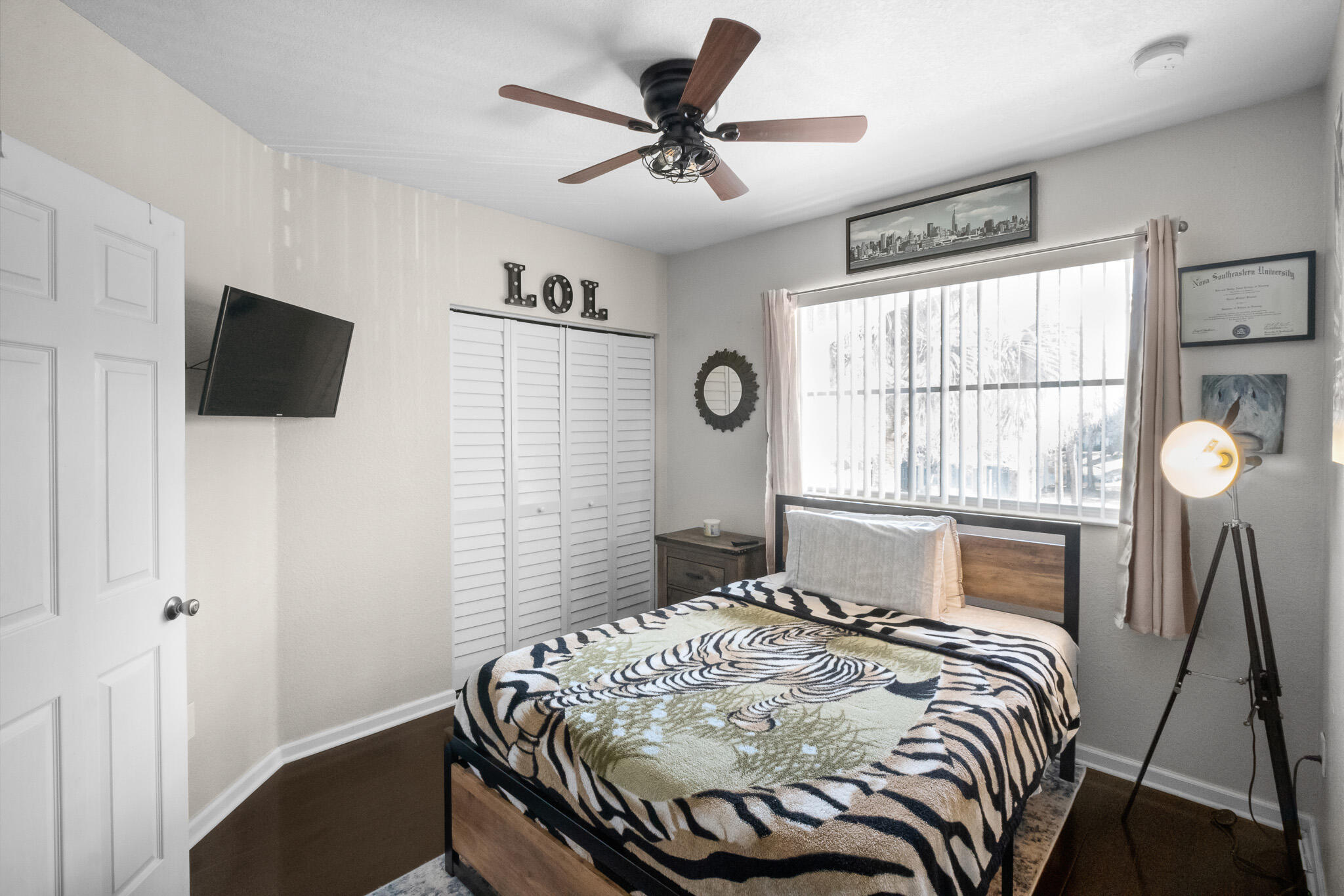 TUSCANY NO 5 CONDO - Residential