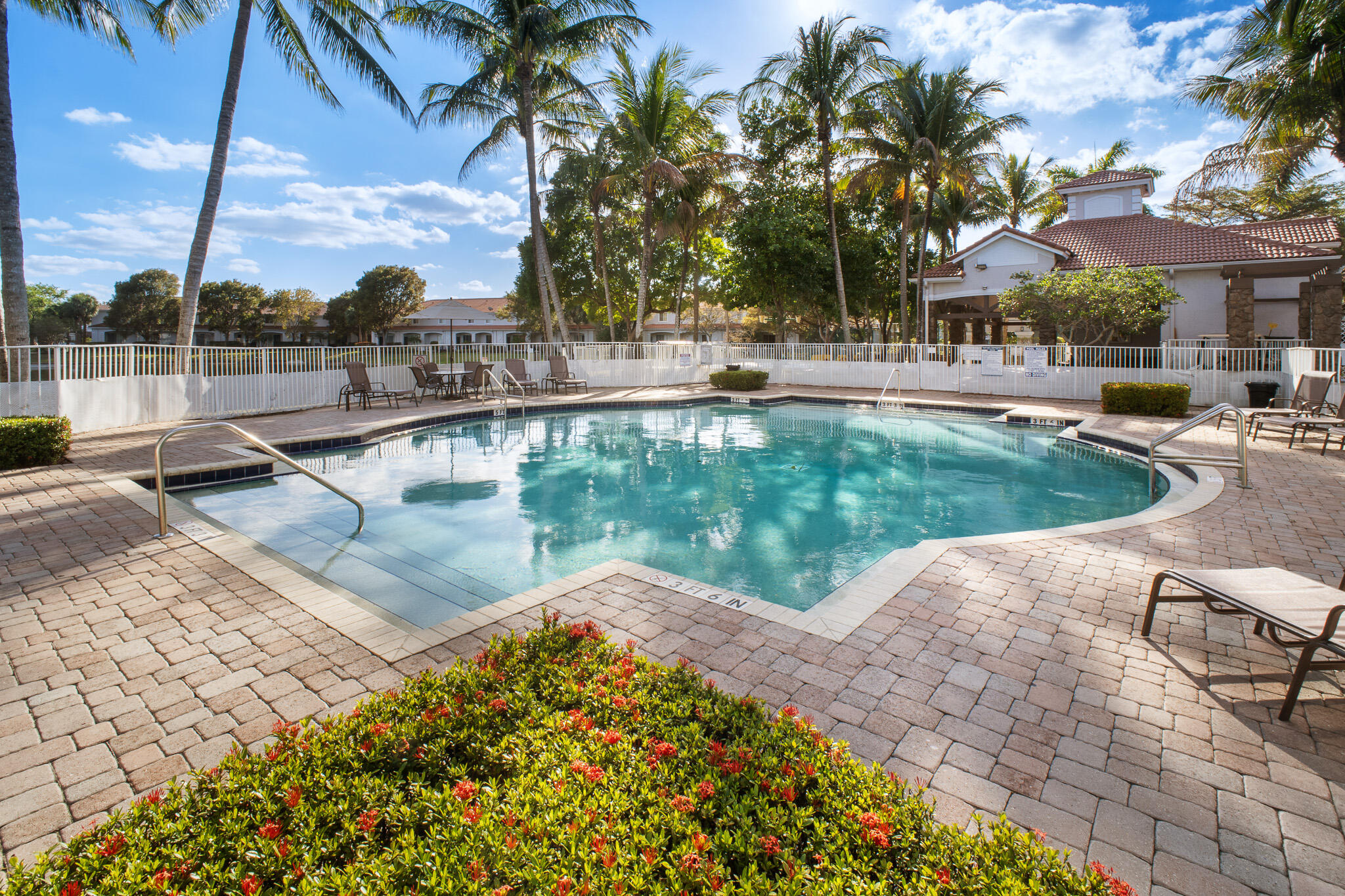 TUSCANY NO 5 CONDO - Residential