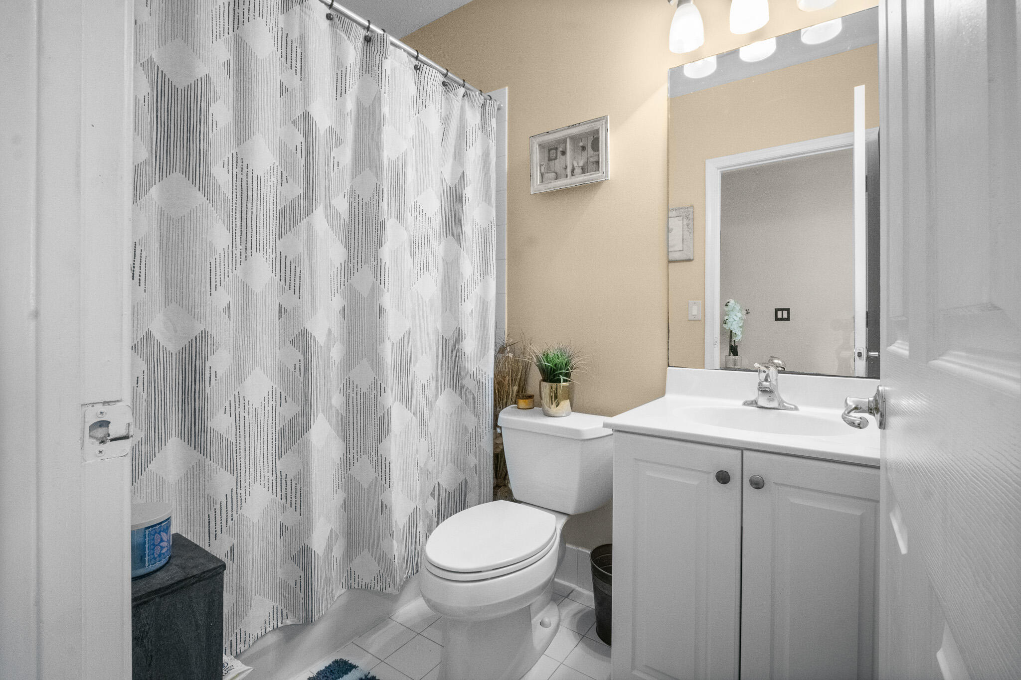 TUSCANY NO 5 CONDO - Residential