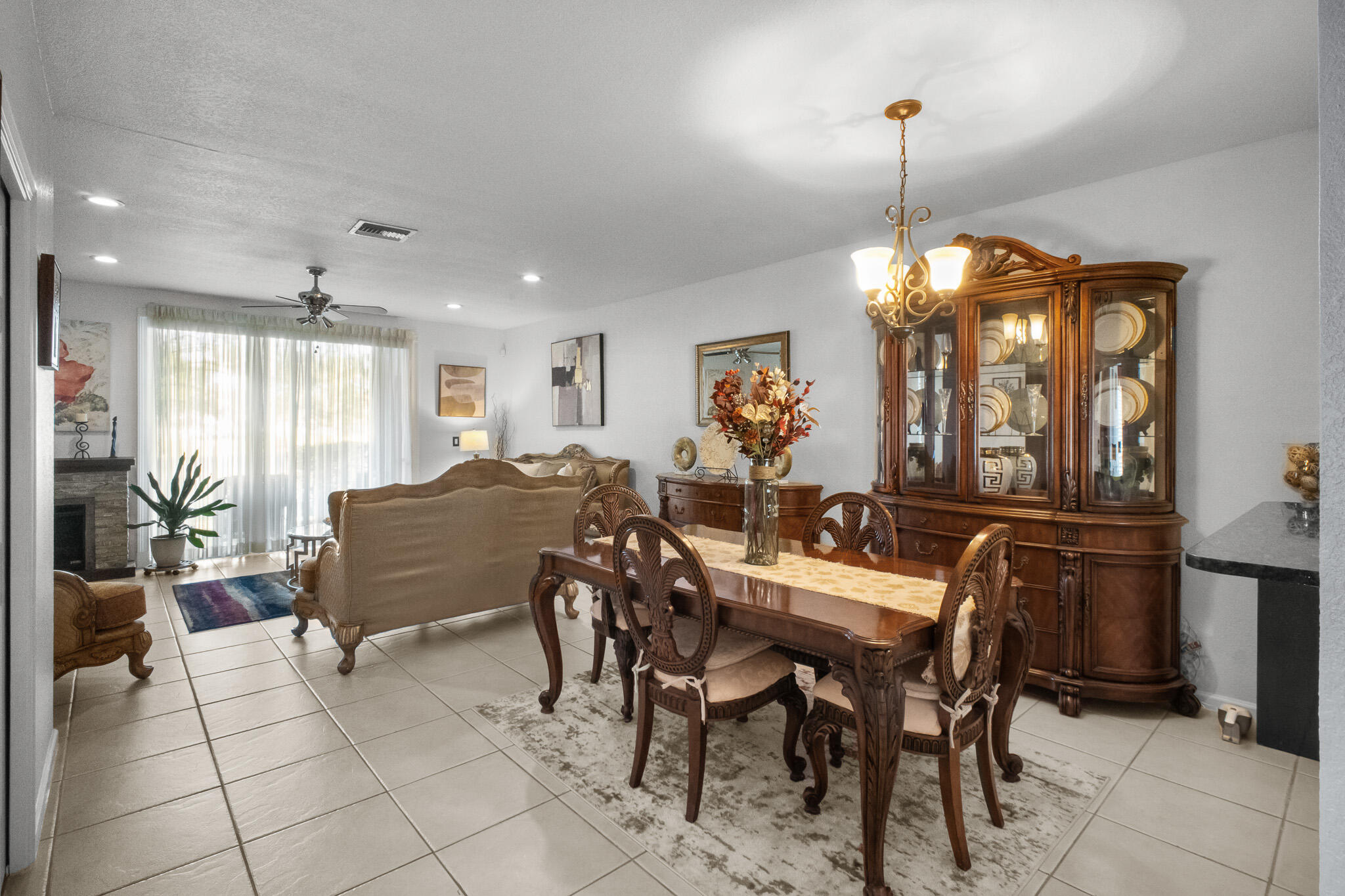 TUSCANY NO 5 CONDO - Residential