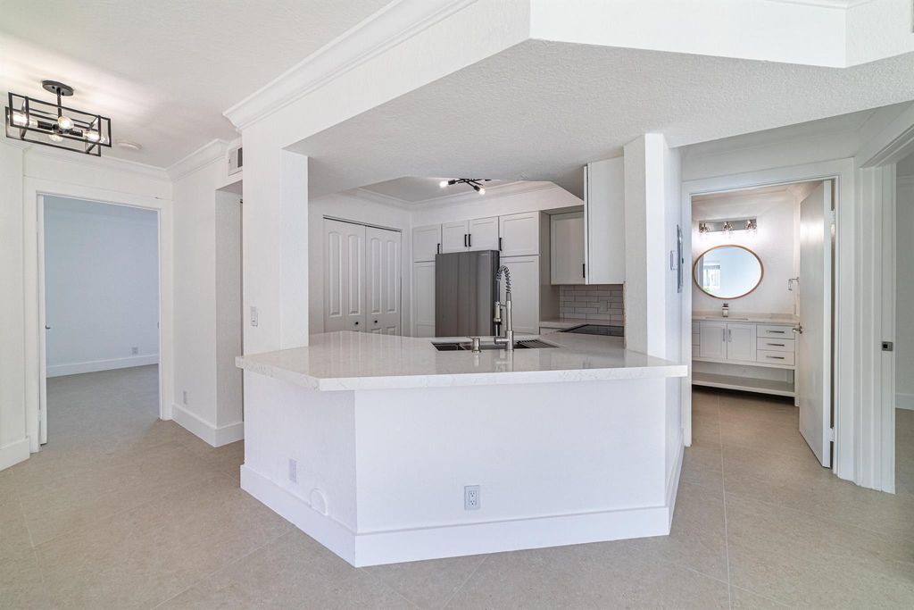 Photo of 815 W Boynton Beach Boulevard #12-106, Boynton Beach, FL 33426 (MLS # R11098061)