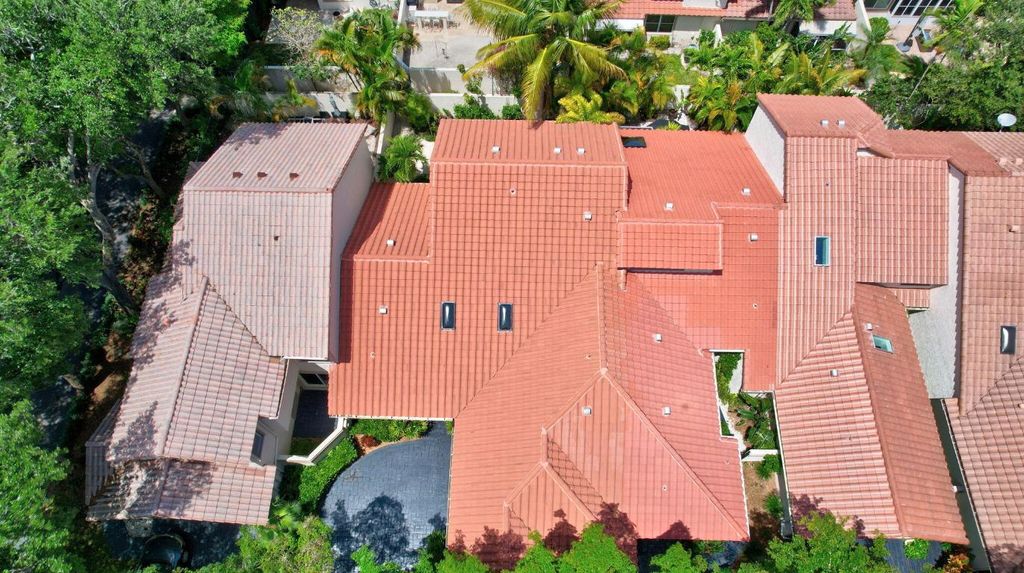 Photo of 5235 Majorca Club Drive, Boca Raton, FL 33486 (MLS # R10974098)