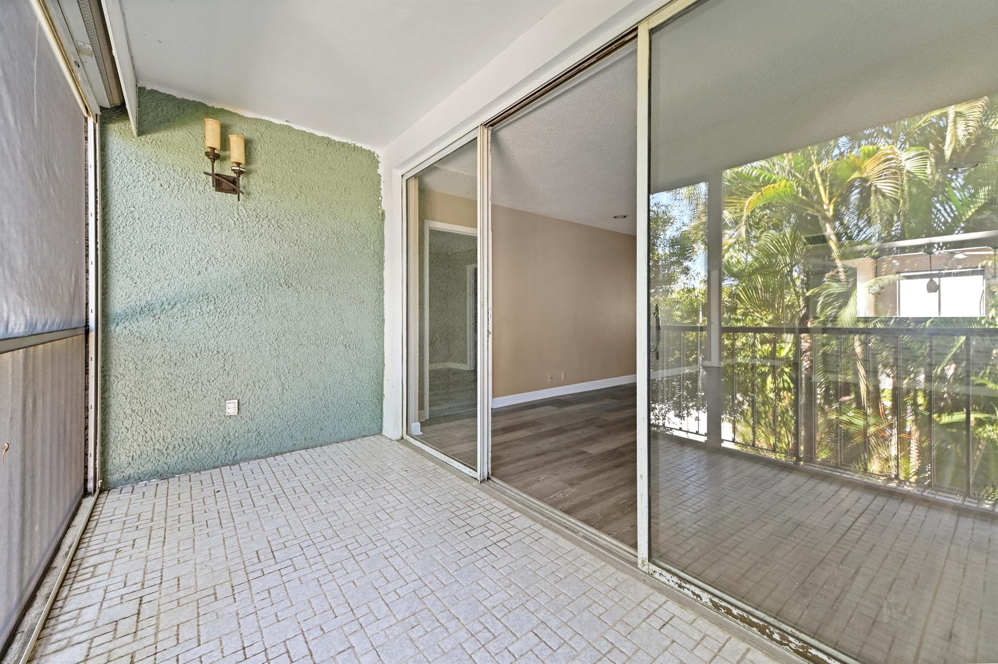 FOUNTAINS OF PALM BEACH C - Residential