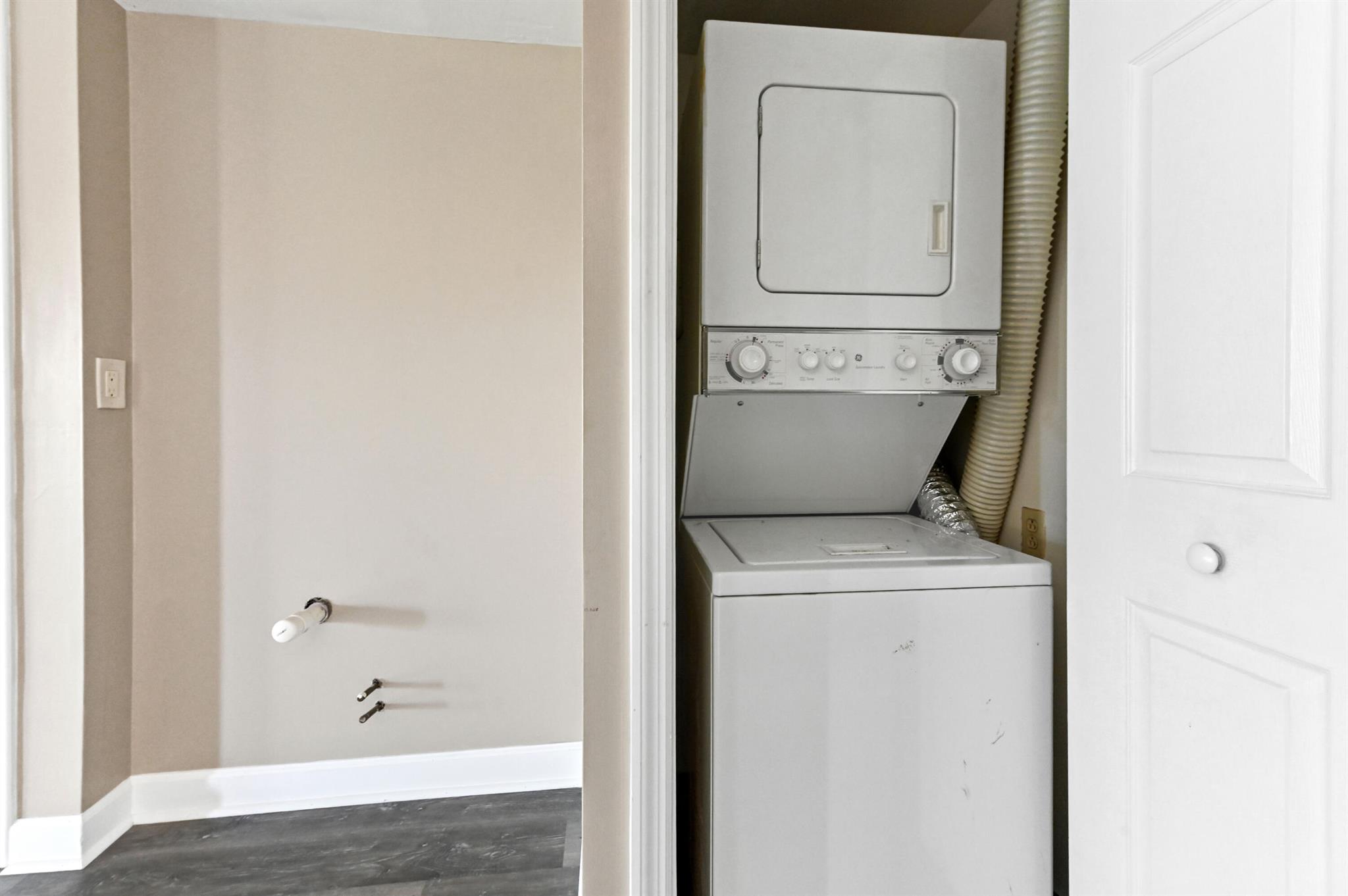 4080 Tivoli Court 202