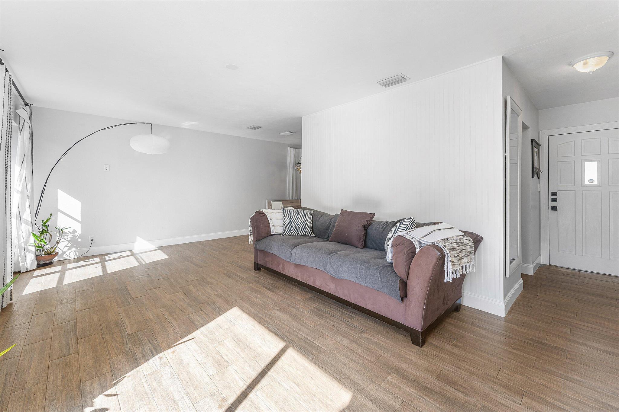 NORTH PALM BEACH VILLAGE - Residential