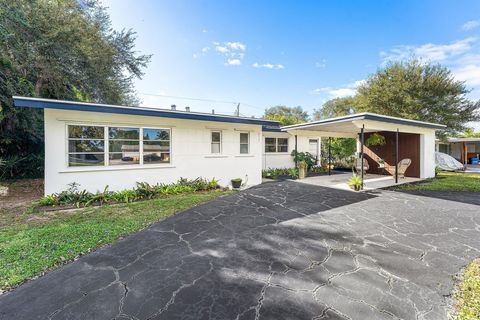 817 Buttonwood Road North Palm Beach FL 33408