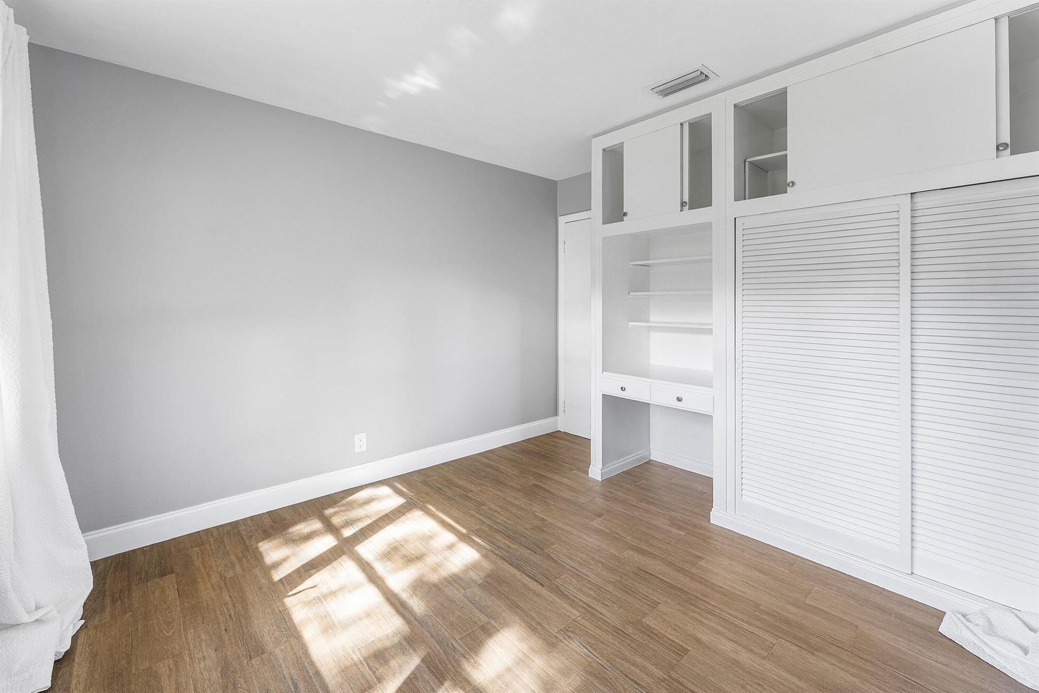 NORTH PALM BEACH VILLAGE - Residential