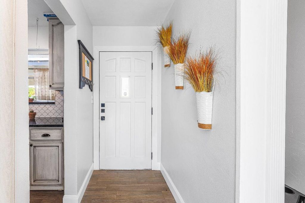 Photo of 817 Buttonwood Road, North Palm Beach, FL 33408 (MLS # R11148469)