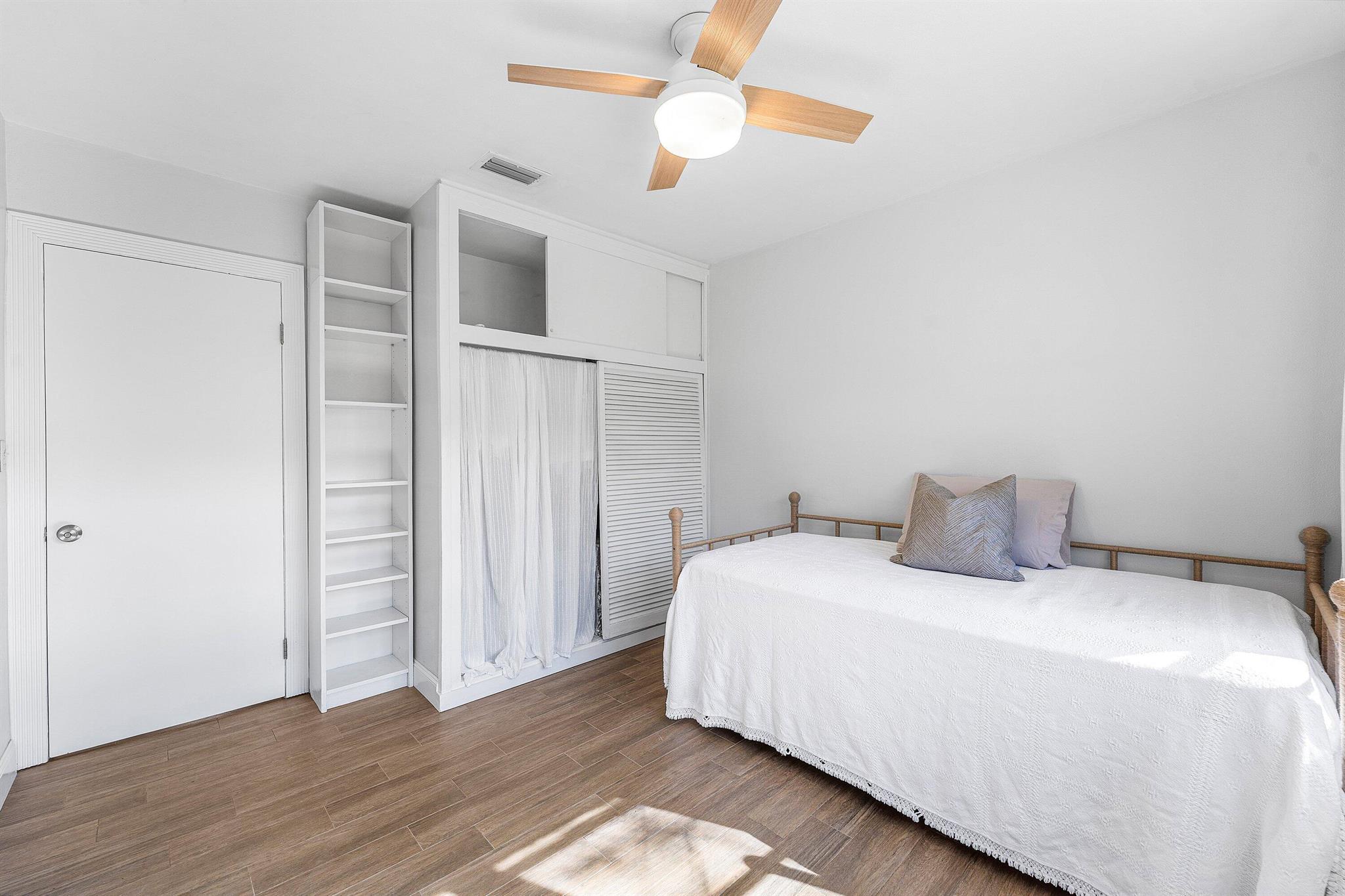 NORTH PALM BEACH VILLAGE - Residential